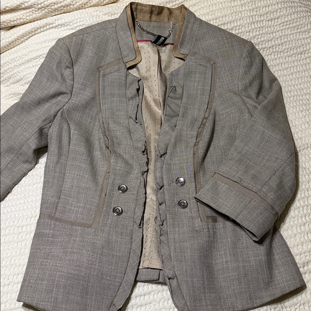 WHBM Suit - Picture 9 of 15